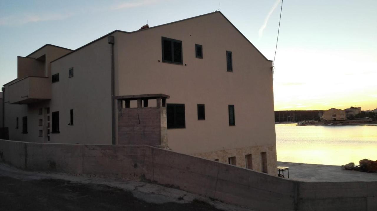 Stara Kuća Apartments Šimuni Exterior foto
