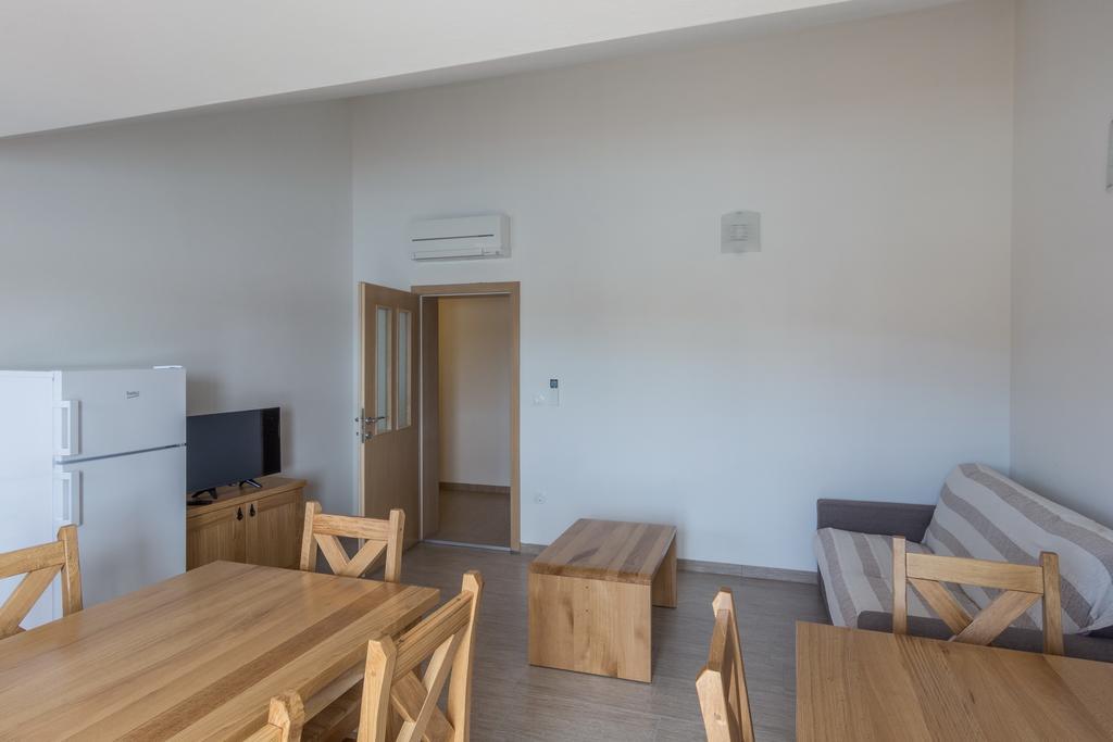 Stara Kuća Apartments Šimuni Exterior foto